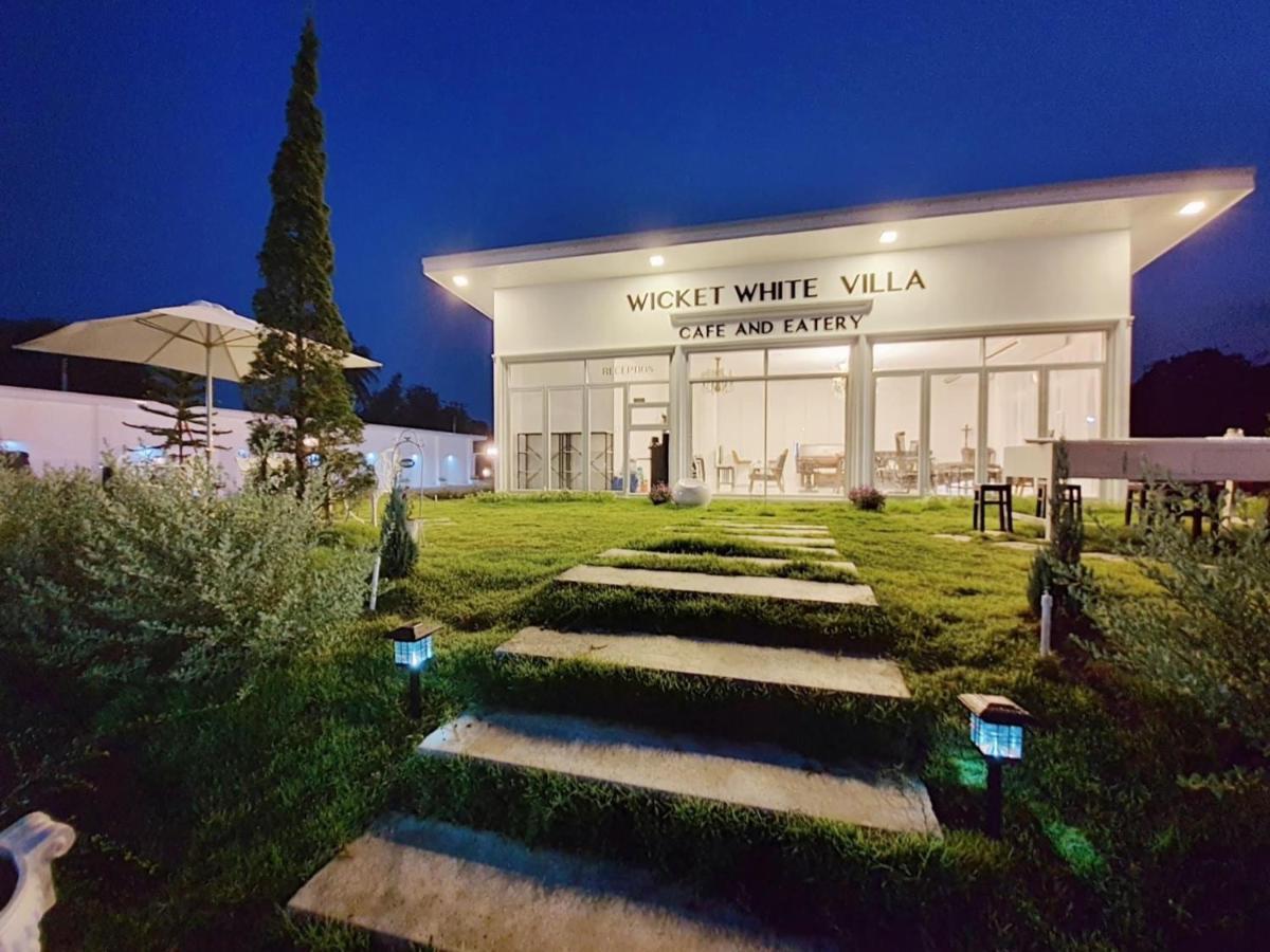 Wicket White Villa Photharam Екстер'єр фото